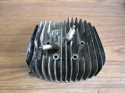 PE 250 SUZUKI 1979 PE 250 1979 CULATA Foto 1 de 2