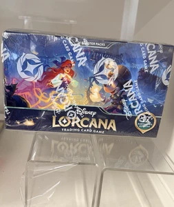 Disney Lorcana Geflüster aus der Tiefe 24 Booster Display Box - Deutsch NEU - Bild 1 von 2