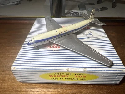 Avión de pasajeros Dinky 702 DH Comet BOAC en caja Foto 1 de 4