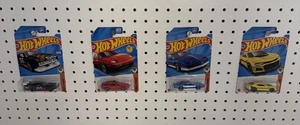 Hot Wheels ZL1 Camaro, Firebird, Porsche und Count Muscula 4 Stück - Bild 1 von 20