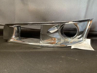Fits 2011-2015 Cadillac CTS Left Fog Light Bezel OEM#:1594574 Foto 1 de 4