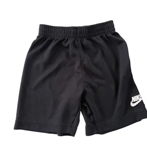Boys Nike DriFit Dark Blue Mesh Shorts - Size 4 Plus black cat & jack sweat pant - Picture 1 of 8