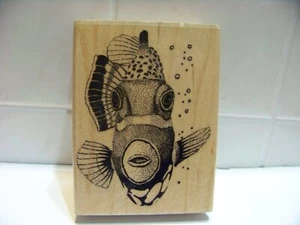 ¿Quieres besar? Sello de goma de peces por Embossing Arts ARTESANÍA álbum de recortes - Imagen 1 de 2