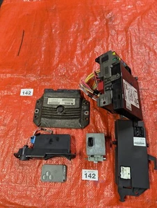 RENAULT ESPACE MK4 2.0 PETROL AUTOMATIC ECU KIT SET 9200444586 8200444583 - Picture 1 of 7