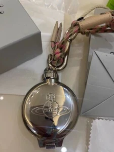 Vivienne Westwood Round Orb Pocket Portable Aschenbecher silber gebraucht ohne Box von JP - Bild 1 von 3