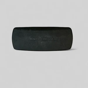 French Connection Schwarz Sonnenbrille Hartschalenetui Schutz Brillenbox - Bild 1 von 3