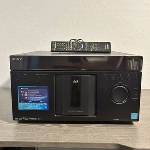 Sony BDP-CX960 400 Disc BLU-RAY DVD WITH REMOTE, TESTED AND WORKS - Imagen 1 de 8