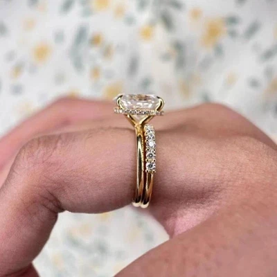 3.40 Ct Oval Cut Bridal Set Moissanite Engagement Ring Solid 14k Yellow Gold - Image 1 of 4