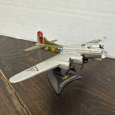 Boeing B-17G Flying Fortress Little Miss Mischief Diecast Replica & Stand Maisto - Image 1 of 4