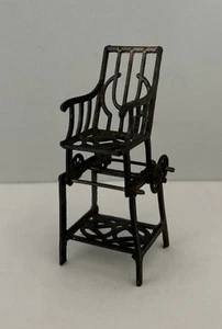 Antigua silla alta convertible para casa de muñecas con ruedas (A) - Probablemente Simon Et Rivollet - Imagen 1 de 8