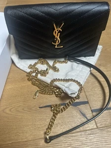 Yves Saint Laurent Cassandre WOC Tasche Leder Schwarz - Bild 1 von 11