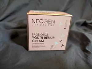 Probiotici Youth Repair Cream, 50 g (1,76 once) scadenza maggio 2025 - Foto 1 di 1