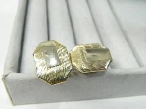 Gold tone cufflinks - Picture 1 of 3
