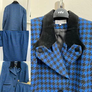 Skirt Suit Colbart Blue & black mix Black Velvet Collar sz 16 Immaculate - Picture 1 of 12