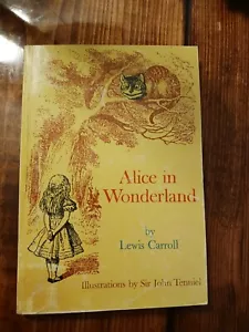 Alice In Wonderland By Lewis Carroll Paperback 3rd print (1974) Scholastic - Picture 1 of 7