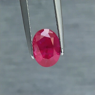 1.75 carats STUNNING PINKISH RED RUBY OVAL 8x6 LOOSE GEMSTONE ovale rubis rouge - Image 1 of 2