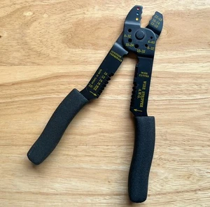 Multi Tool, Wire Stripper, Wire Cutters, Crimper Tool for AWG Wire Terminal  - Picture 1 of 4