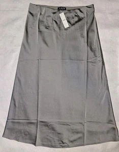 J Crew NWT XL $98 Gwyneth Slip Skirt in Vintage Dove Silver Gray - Picture 1 of 3
