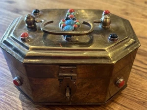 Antique Handmade Vintage Brass Coral Turquoise Stone Trinket Box India - Picture 1 of 12