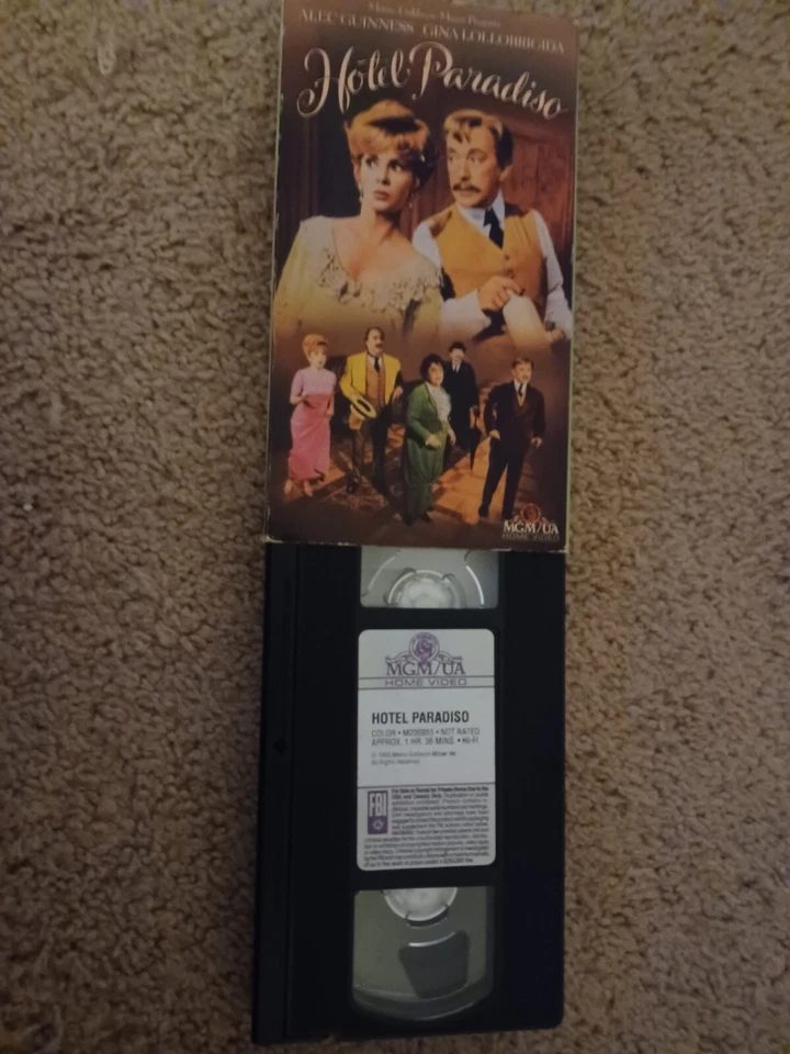 Hotel Paradiso (VHS) Alec Guiness Gina Lollobrigida {MGM/UA}  VG  - Image 1 of 3