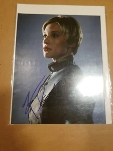 Battlestar Galactica 8"x 10" SIGNIERTES Foto von Starbuck in Uniform mit LIPPENSTIFT - Bild 1 von 2
