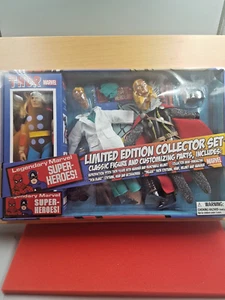 The Mighty Thor Legendary Marvel Heroes Limited Edition Sammler-Set - Bild 1 von 12