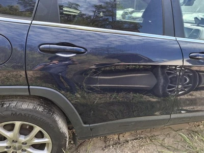 Б/у зеркало правой двери подходит: 2015 Jeep Cherokee питания ручной складной окрашенный не - Изображение 1 из 4