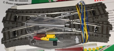 Märklin 24624 – Scambio doppio inglese C-Track con Motore e Luci – BOX – NUOVO – - Immagine 1 di 3