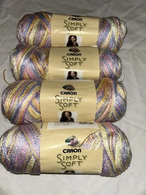 Lote de cuatro madejas de hilo suave Caron Simply para bebés  Foto 1 de 4