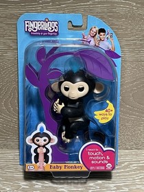 Fingerlings Finn Baby Monkey by WowWee Toys
