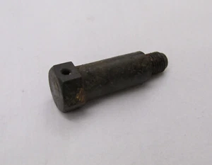 BSA B31 B33 M20 M21 M33 C10 C11 C12 BENZINTANK HINTEN MONTAGEBOLZEN 66-8089 NOS - Bild 1 von 1