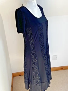 R&M Richards Shift Dress Black Size 8 Lace Sides Short Sleeves Smart Whimsigoth - Picture 1 of 7