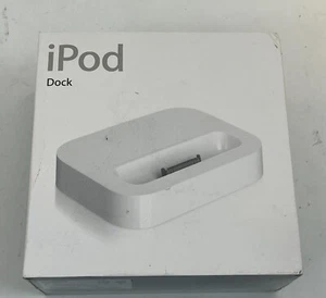 Vintage Apple Dock for iPod 4th Generation 2003 - White (M9602G/A) - Picture 1 of 4