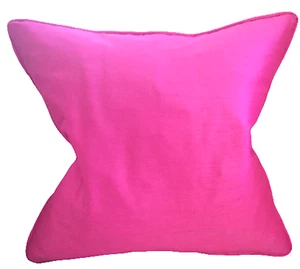 DESIGNERS GUILD GUILD CHINON SILK FUSCHIA SELF PIPED 16X16" - Picture 1 of 1