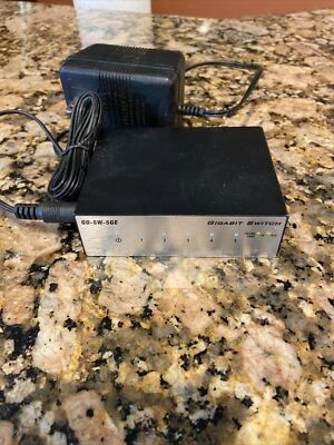 D-Link GO-SW-5GE 5-Port Gigabit Ethernet Unmanaged Metal Body Desktop Switch - Image 1 of 3