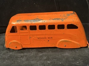 VINTAGE MARX ORANGE PRESSED STEEL HOLLOW SCHOOL BUS TOY - Picture 1 of 10