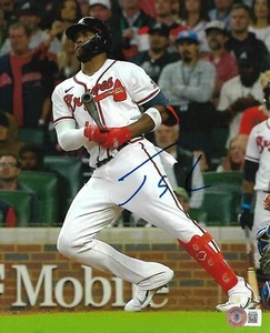 Foto firmada por Jorge Soler de los Atlanta Braves 8x10 (MVP DE LA SERIE MUNDIAL 2016) CERTIFICADO DE AUTENTICIDAD BECKETT - Imagen 1 de 2