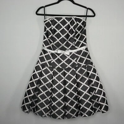 Vestido Jessica Mcclintock para mujer talla 8 negro plateado calce y acampanado plisado de tul Foto 1 de 4