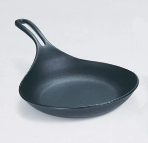 Nambu Tekki IWACHU 22cm or 24cm Japanese Omelette Pan Cast Iron - Picture 1 of 5