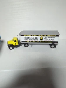 First Gear 1/34 Scale Mack Truck Sakrete 19-2742 - Picture 1 of 3