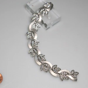 Vtg Crown Trifari Silver Tone Rhinestones Satin brushed Ribbon leaf Bracelet G - Picture 1 of 10