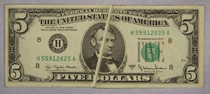 Serie 1977-A $5 FRN canalón plegado error AU/UNC rev. menor Mancha de óxido EE. UU. Nota - Imagen 1 de 3