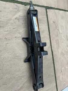 Lexus/ Toyota Scissor Jack Unused - Picture 1 of 5