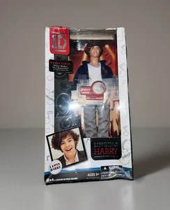 Bambola One Direction Harry Styles Singing Harry 12" 1D Hasbro 2011 - Foto 1 di 8