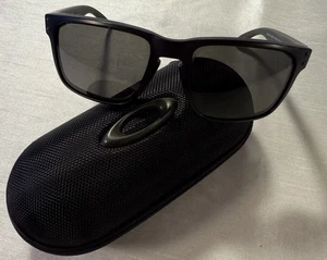 Oakley HOLBROOK XL OO9417-0559 59O18 137 Matte Black Sunglasses - Picture 1 of 9
