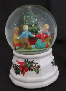 Vintage PFALTZGRAFF Musical SNOW GLOBE Tree Christmas Heritage Design Wind Up - Picture 1 of 5