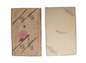 Tablecloth and Napkin Set Vintage NEW in Original Box Purple Flowers - Picture 1 of 5