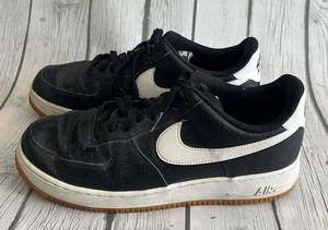 Nike Air Force 1 '07 Low schwarz/weiß/gummi CI0057-002 Herren Größe 9,5 Schuhe - Bild 1 von 8
