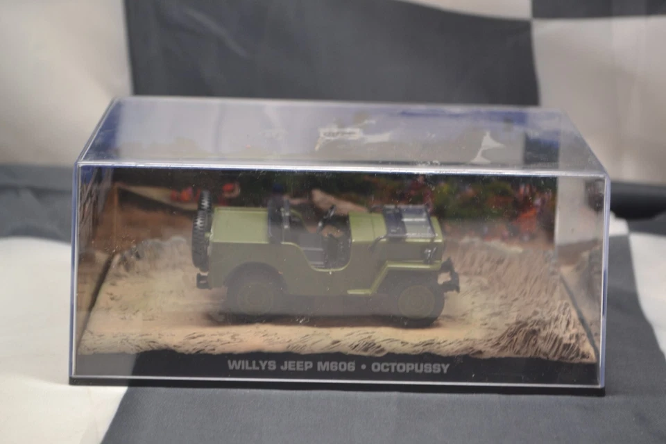 EAGLEMOSS / UH - james bond 007 - WILLYS JEEP M606 - 1/43 SCALE MODEL CAR - 46 - Image 1 of 4