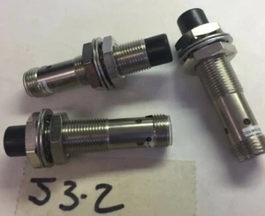 Allen Bradley 872C-DH4CN12-D4 SER D Inductive Proximity Sensor 10-30 VDC - Picture 1 of 6